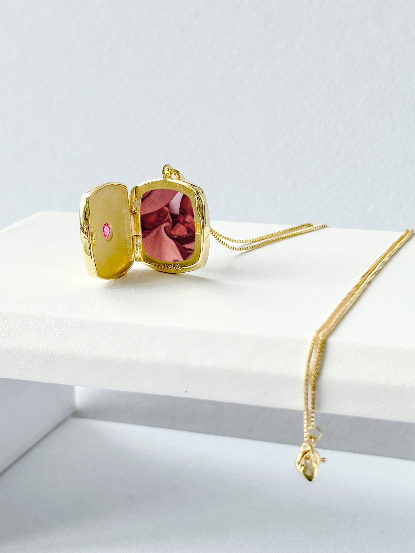 The Izmir Locket Necklace