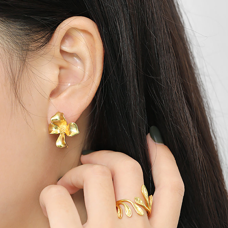Petals Earrings